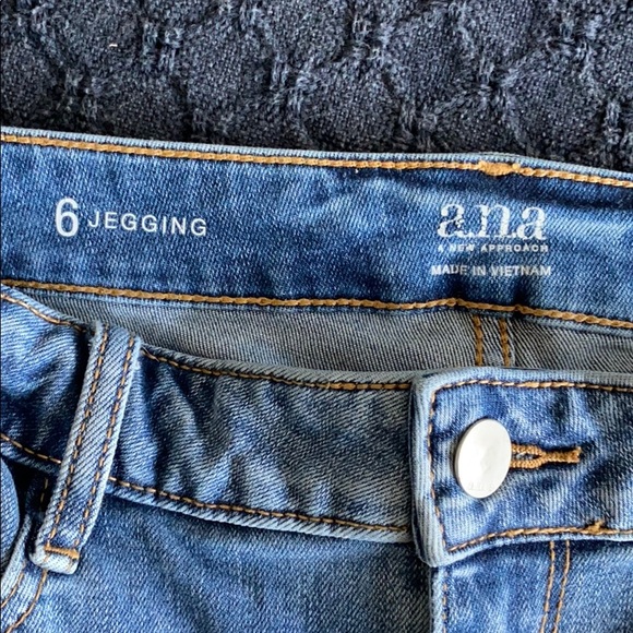 a.n.a Jeans - Picture 3 of 4